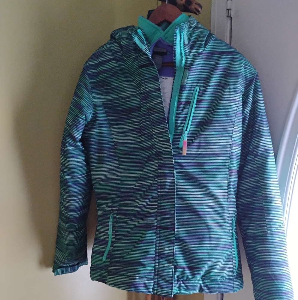 Girl's 3 in 1 jacket. Excellent condition.